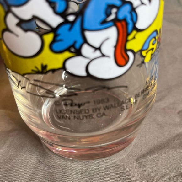 Vintage 1983 Peyo Smurfs Handy The Handyman Smurf 16oz Drinking Glass - Picture 4 of 7